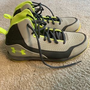 Under Armour Basketball shoes